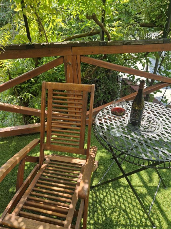 Balassi Apartment -With Green Terrace&Bike Sturovo Exterior photo